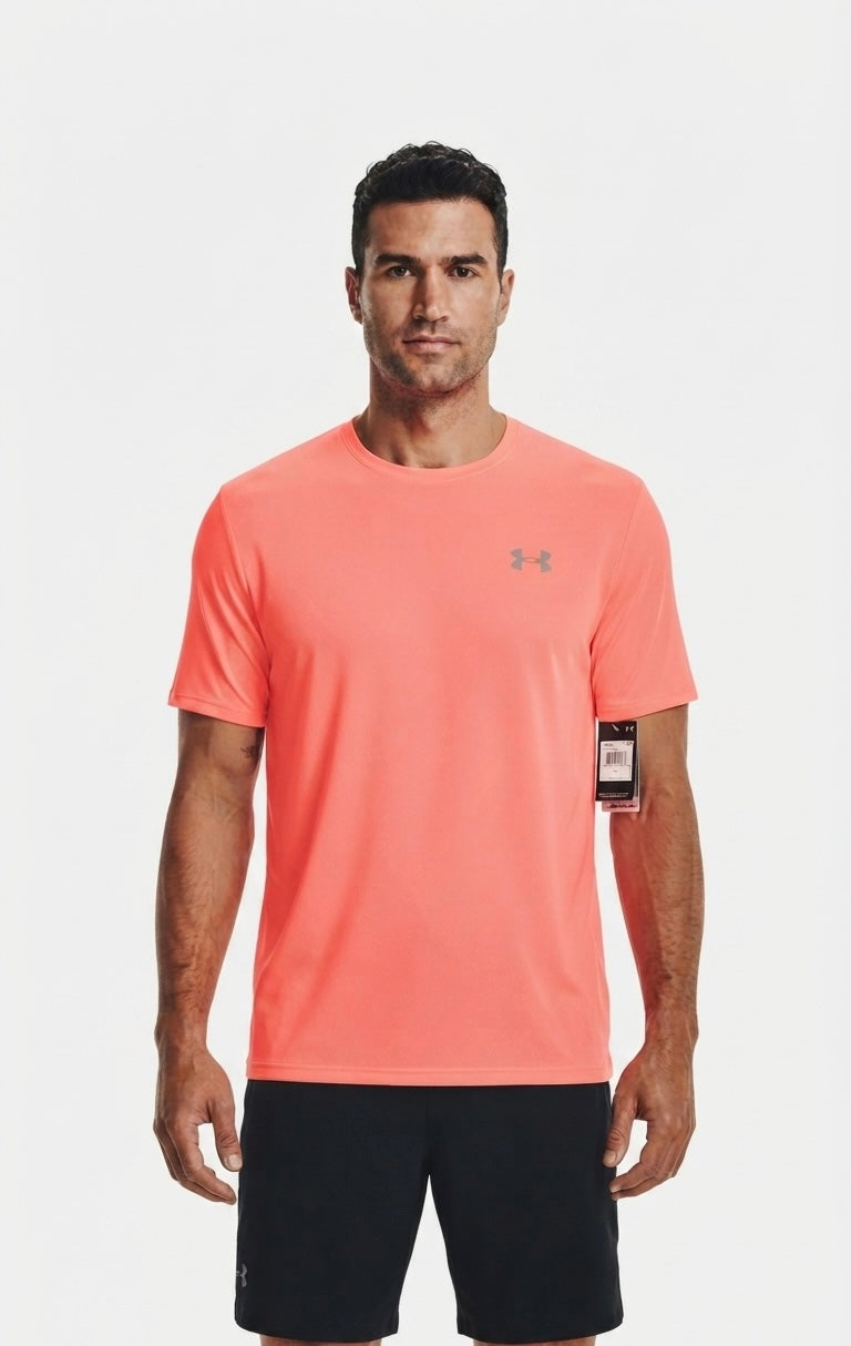 T-shirt nkt UA